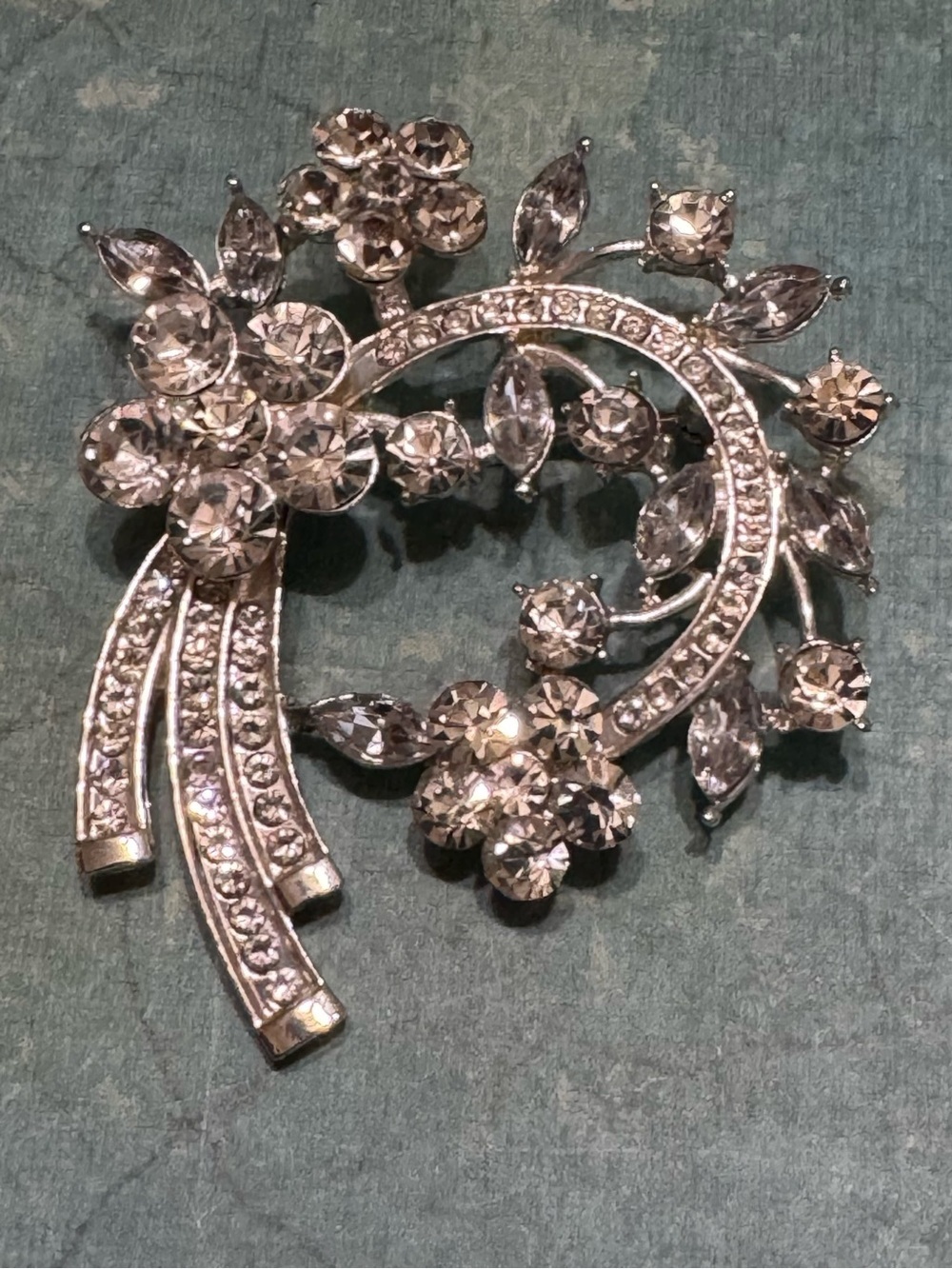CHARTER CLUB SILVER TONE AND CLEAR RHINESTONES BROOCH
